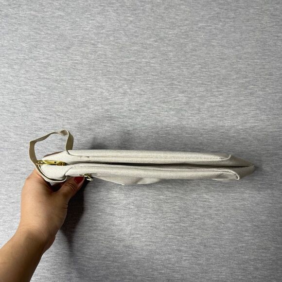 Minkars Small Biege Toiletry Cosmetic Travel Bag - Picture 7 of 9